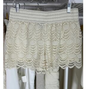 A.n.a Women's Size M Tall Ivory Lined Elastic Waist Crochet Lace Shorts #0477